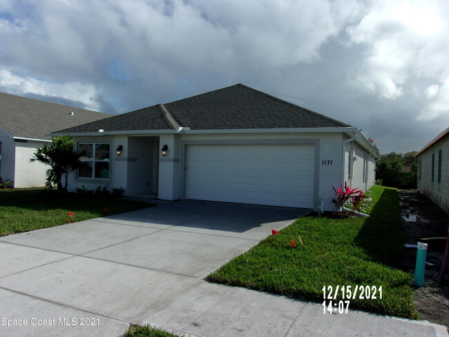 1171 Dania Cir in Palm Bay, FL - Building Photo - Building Photo