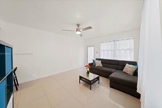 6944 Byron Ave in Miami Beach, FL - Building Photo - Building Photo