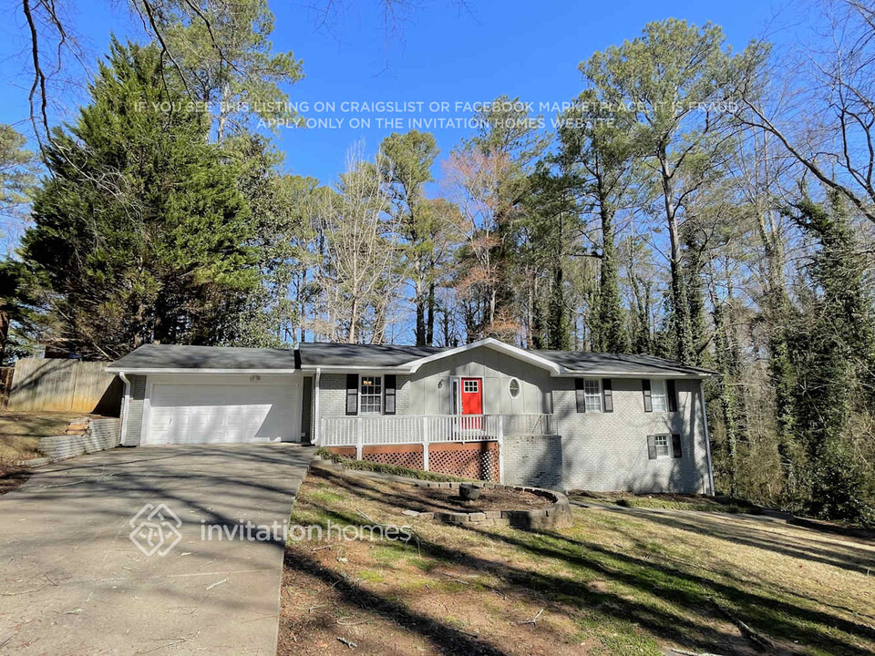 3330 Maxwell Dr in Marietta, GA - Building Photo