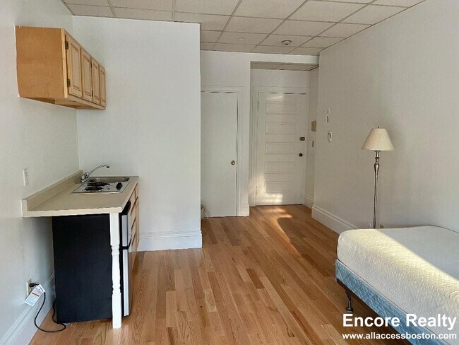 854 Beacon St in Boston, MA - Foto de edificio - Building Photo