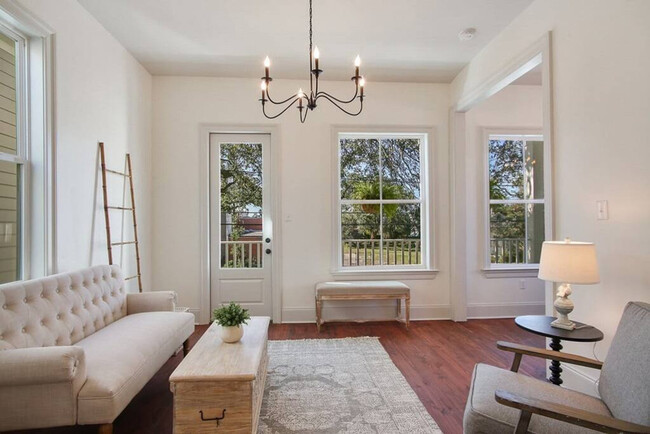 property at 2215 Louisiana Ave