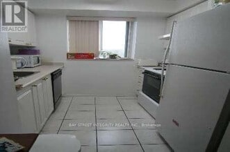 1 Pemberton Ave in Toronto, ON - Building Photo - Building Photo