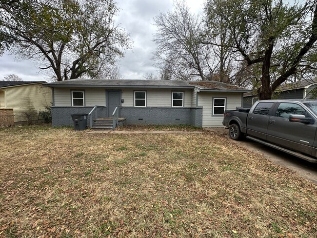 property at 270 E 51st Pl N