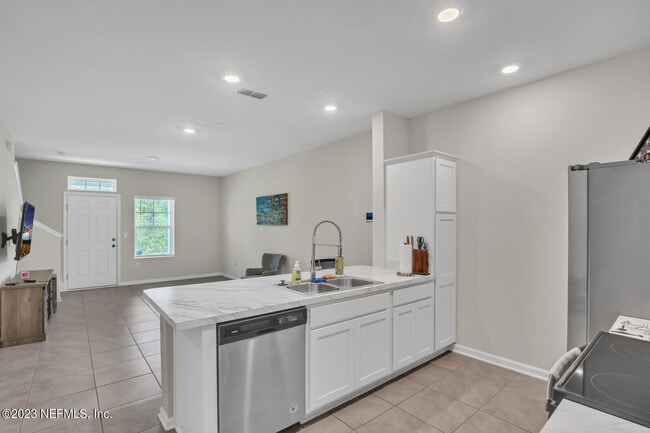 86848 Mainline Rd in Yulee, FL - Building Photo - Building Photo