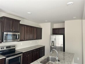 4950 Hillstone Dr in Gainesville, GA - Building Photo - Building Photo