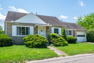 9 Bolleana Pl in Athens, OH - Building Photo