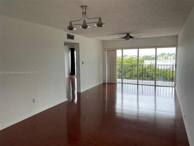 property at 9180 Fontainebleau Blvd
