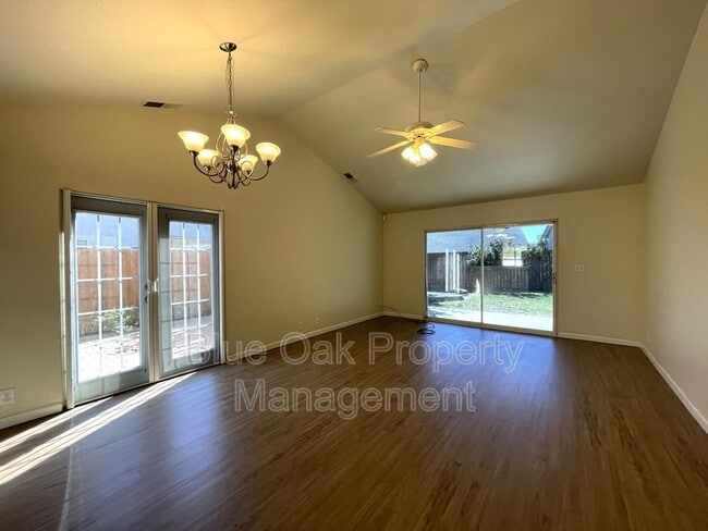 3 Sir Andrew Ct in Chico, CA - Building Photo - Building Photo