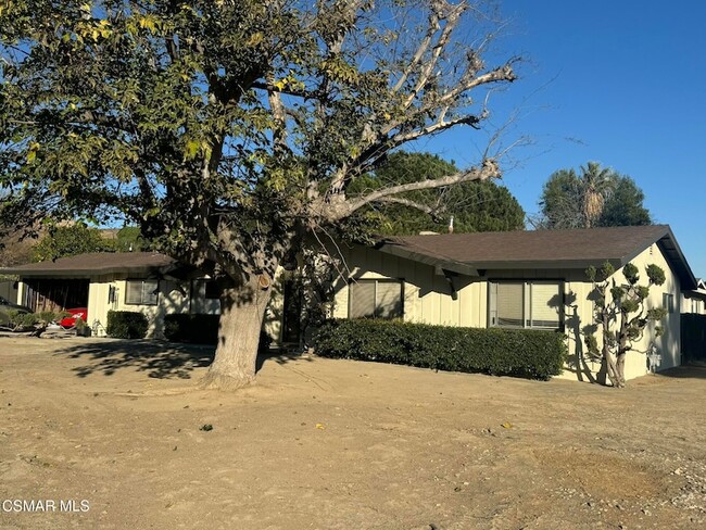 2623 Avenida Simi