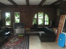 71 Saint Marys St, Unit 1 in Brookline, MA - Building Photo