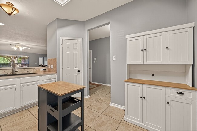 property at 205 Colony Lake Ln