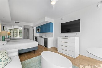 1001 Queen St in Honolulu, HI - Building Photo - Building Photo