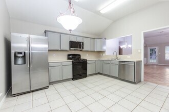 11727 Inga Ln in Houston, TX - Foto de edificio - Building Photo