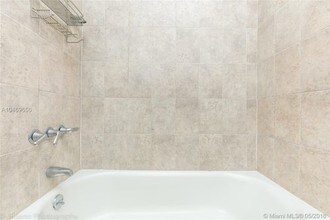 8401 Crespi Blvd in Miami, FL - Building Photo - Building Photo