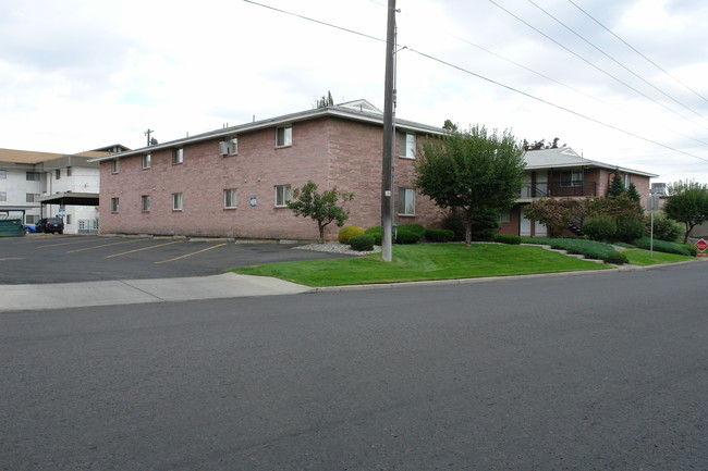 Singletree Apartments in Spokane, WA - Building Photo - Building Photo