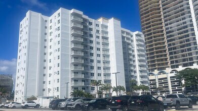 200 S Birch Rd, Unit 1204 in Fort Lauderdale, FL - Foto de edificio - Building Photo