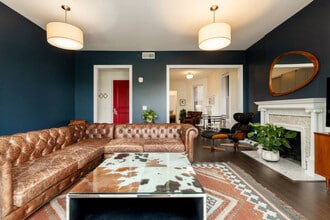 1316 Race St in Cincinnati, OH - Building Photo - Building Photo