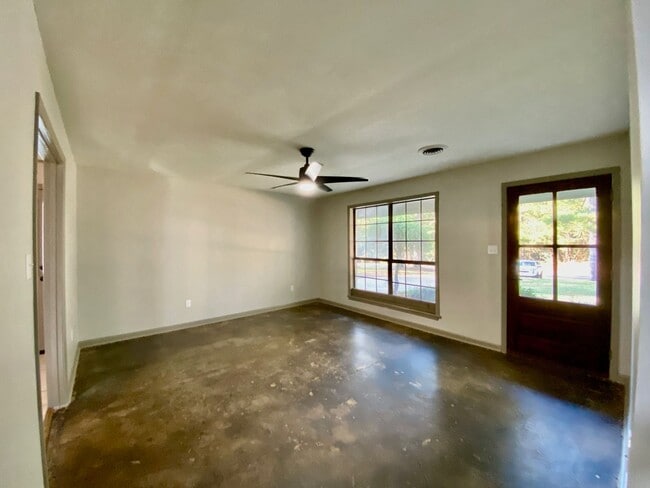 4423 Mt Vernon Rd in Tupelo, MS - Building Photo - Building Photo