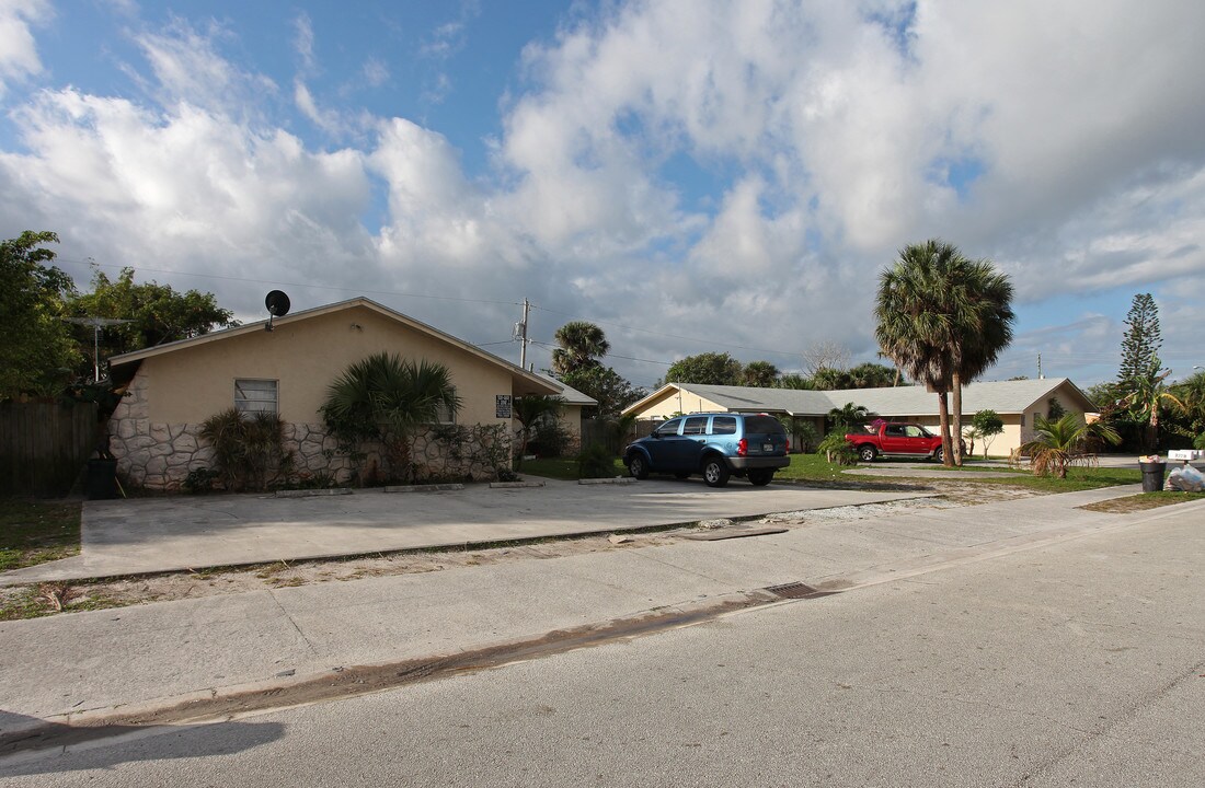 3778 Nokomis Ave in West Palm Beach, FL - Building Photo