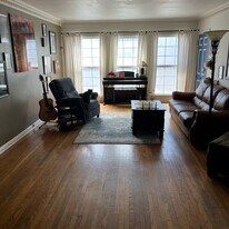1706 S Beverly Glen Blvd, Unit NA in Los Angeles, CA - Building Photo