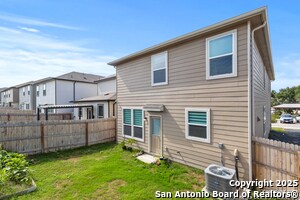 10643 Military Dr W in San Antonio, TX - Building Photo - Building Photo