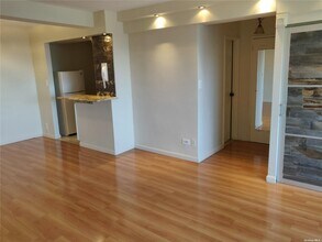 107-40 Queens Blvd in Queens, NY - Building Photo - Building Photo