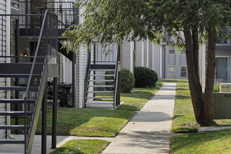 Walker Springs Apartments in Knoxville, TN - Building Photo - Building Photo