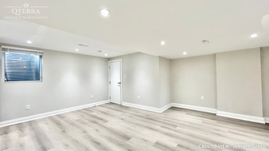 131 Mcwilliams Cres in Oakville, ON - Building Photo - Building Photo
