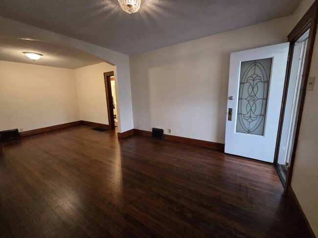 1239 Charlotte Ave in Fort Wayne, IN - Building Photo - Building Photo