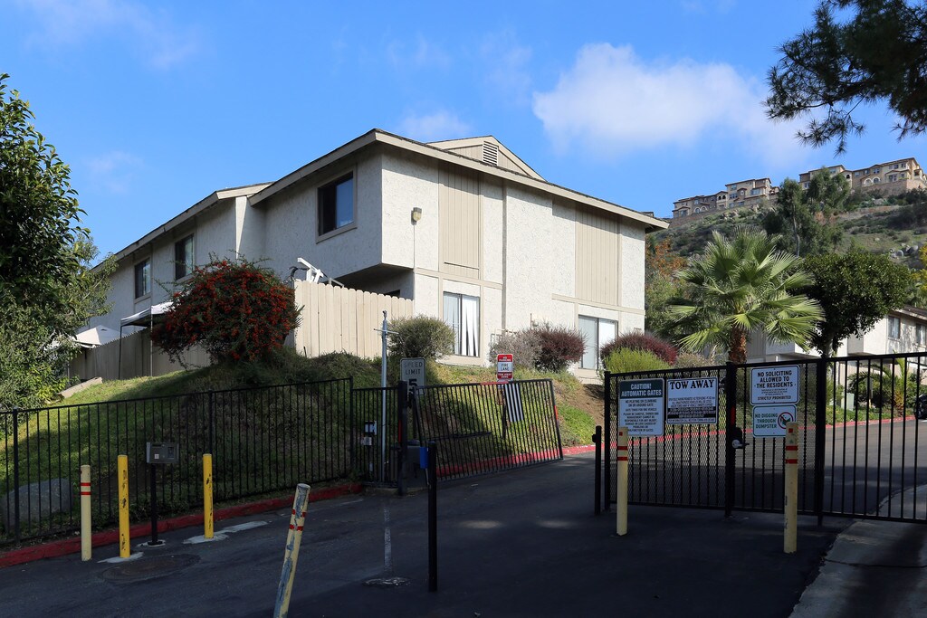 Greystone Ridge Townhomes in Santee, CA