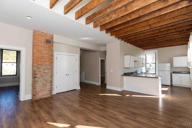 property at 2900 Henshaw Ave
