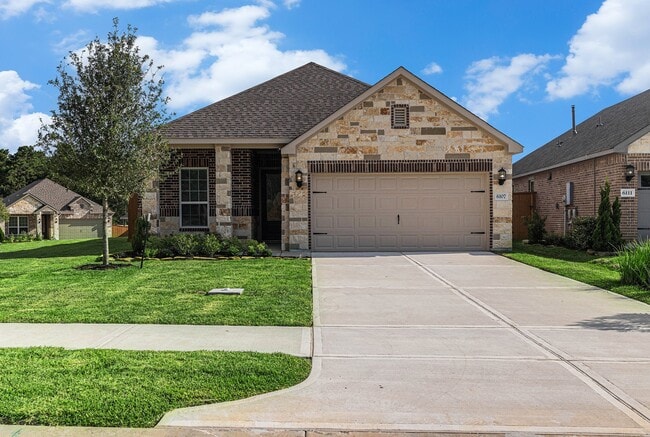 6107 White Spruce Dr