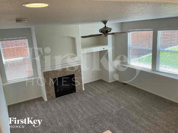 25028 E Canal Pl in Aurora, CO - Building Photo - Building Photo