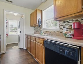 100 Bluebonnet St in Elizabeth City, NC - Building Photo - Building Photo