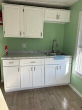 91 Russell St, Unit 2nd floor in Middletown, CT - Building Photo - Building Photo