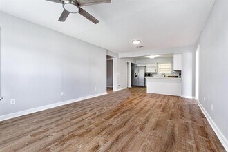 1906 N Main St in Weatherford, TX - Building Photo - Building Photo