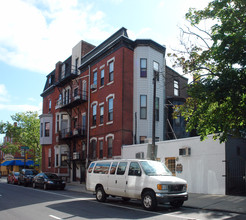 2230 Spruce St in Philadelphia, PA - Building Photo - Building Photo