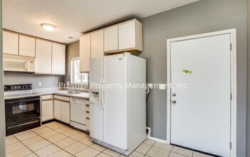 2727 N Dodge Blvd in Tucson, AZ - Building Photo - Building Photo