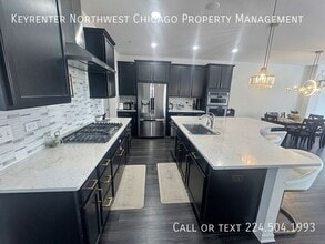 170 Montvale Ln in Bloomingdale, IL - Building Photo - Building Photo