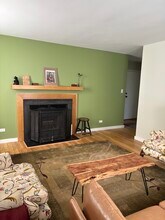 102 N George Mason Dr, Unit #4 in Arlington, VA - Foto de edificio - Building Photo