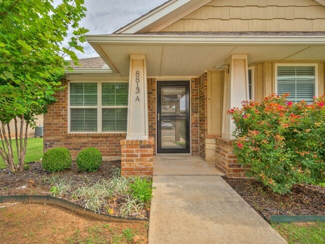 property at 8813 SW 55th St