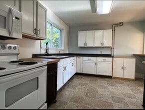 420 Silver St in Negaunee, MI - Building Photo - Building Photo