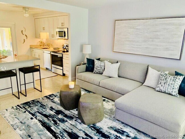 1721 NE 55th St-Unit -1 in Fort Lauderdale, FL - Foto de edificio - Building Photo