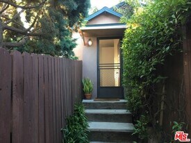 3127 18th St in Santa Monica, CA - Building Photo