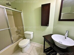 2410 SW 87th Terrace in Miramar, FL - Building Photo - Building Photo