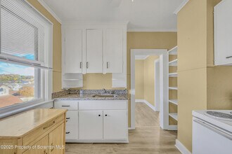 864 S Main St in Old Forge, PA - Foto de edificio - Building Photo