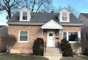 3231 Park Ave in Brookfield, IL - Building Photo