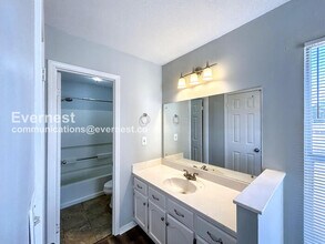 3400 Laurelwood Dr in Horn Lake, MS - Foto de edificio - Building Photo