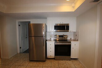 818 Druid Hills Rd in Tampa, FL - Building Photo - Building Photo