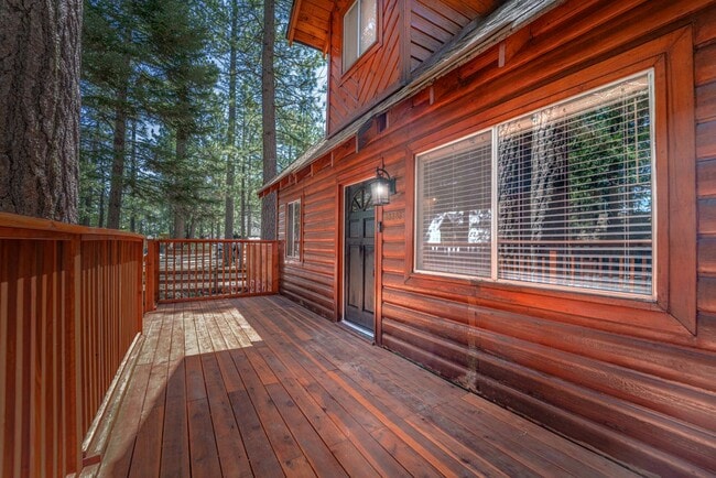 39383 Moab Ln in Big Bear Lake, CA - Building Photo - Building Photo
